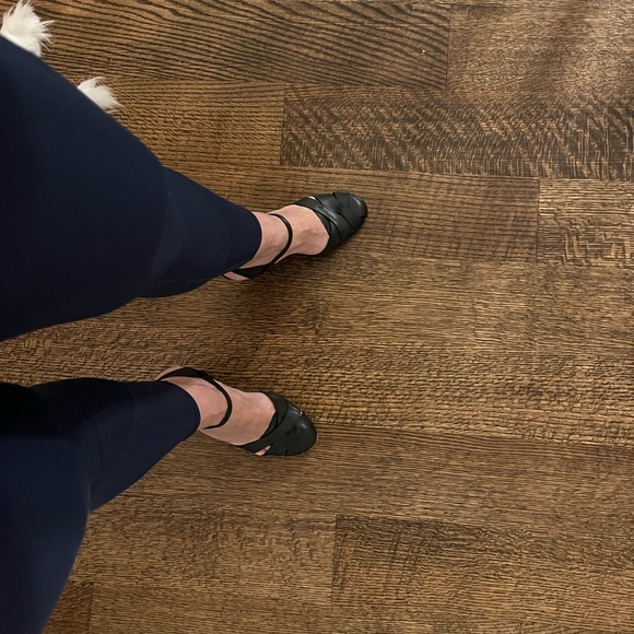 Kenneth Cole, Black wedge sandal, 7.5M - Picture 6 of 9